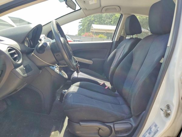 2013 MAZDA MAZDA2 Sport/GX
