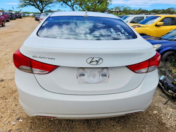 2012 HYUNDAI ELANTRA GLS(Middle grade)