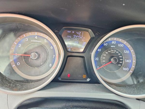 2012 HYUNDAI ELANTRA GLS(Middle grade)