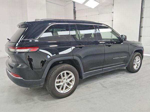 2023 JEEP GRAND CHEROKEE LAREDO 4X4
