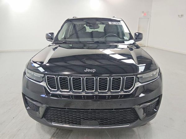 2023 JEEP GRAND CHEROKEE LAREDO 4X4