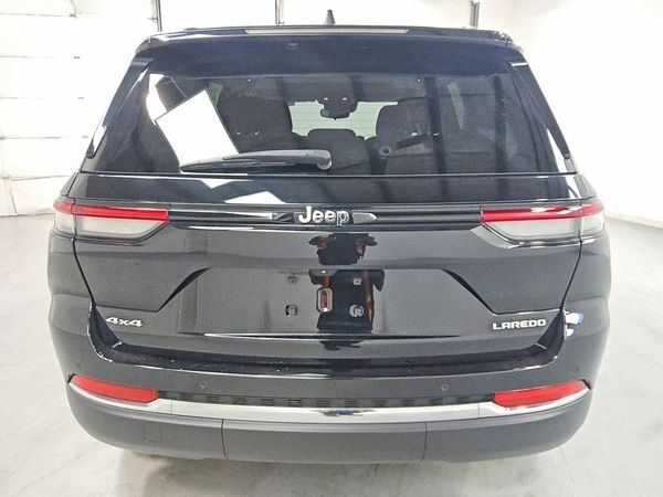 2023 JEEP GRAND CHEROKEE LAREDO 4X4
