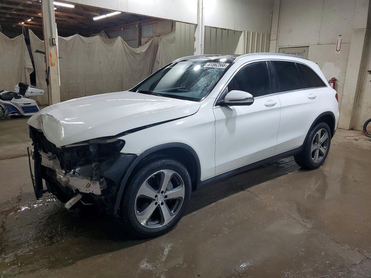2016 MERCEDES-BENZ GLC GLC300