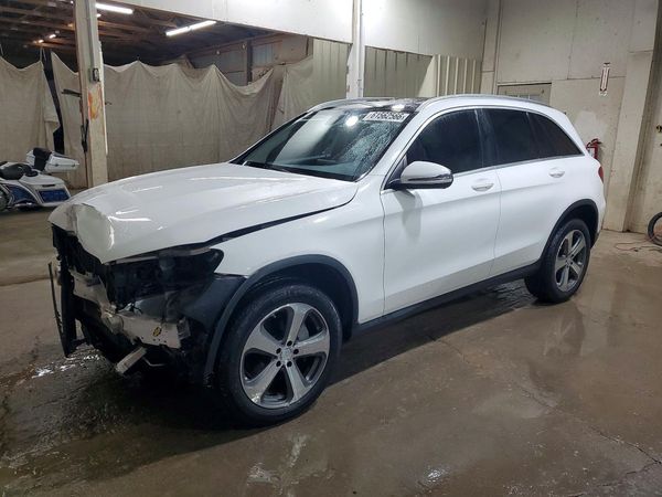 2016 MERCEDES-BENZ GLC GLC300
