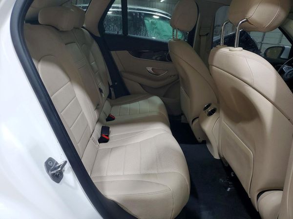 2016 MERCEDES-BENZ GLC GLC300