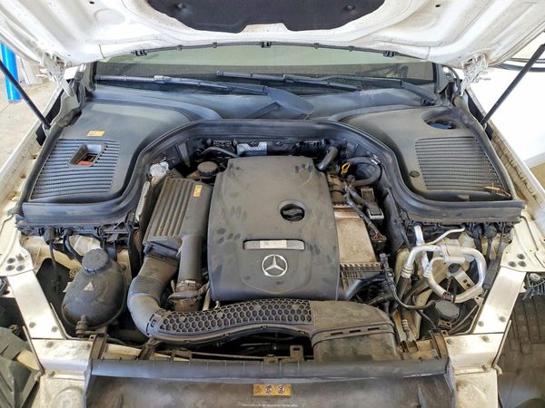 2016 MERCEDES-BENZ GLC GLC300