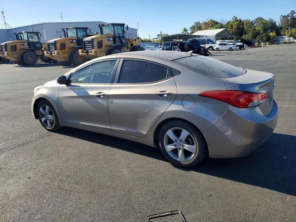 2013 HYUNDAI ELANTRA