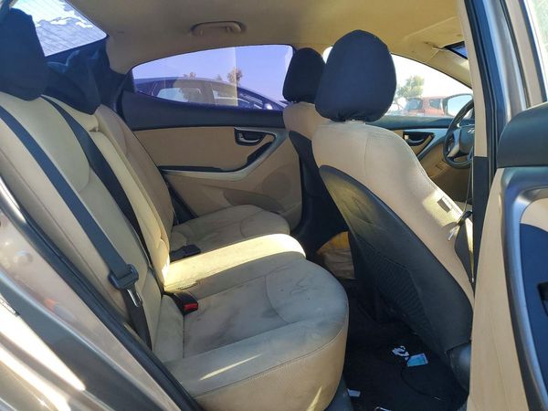 2013 HYUNDAI ELANTRA