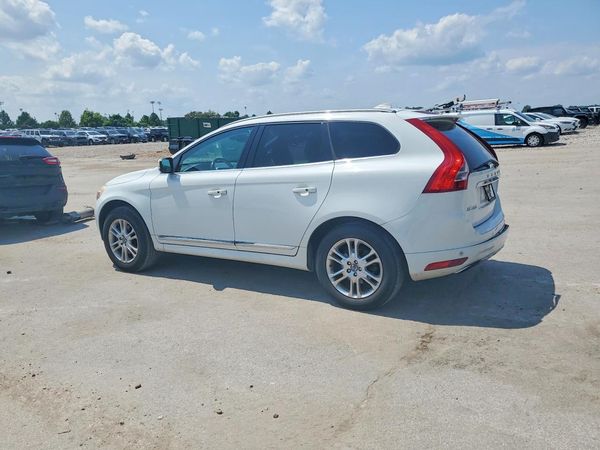 2015 VOLVO XC60 Premier (non R design)