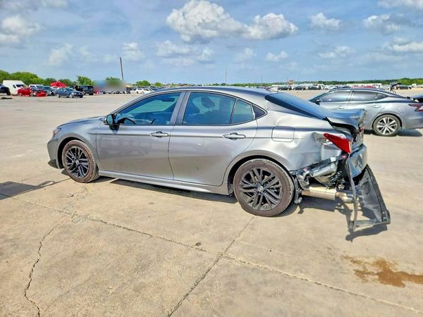 2026 TOYOTA CAMRY
