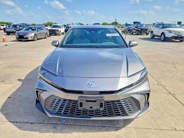 2026 TOYOTA CAMRY