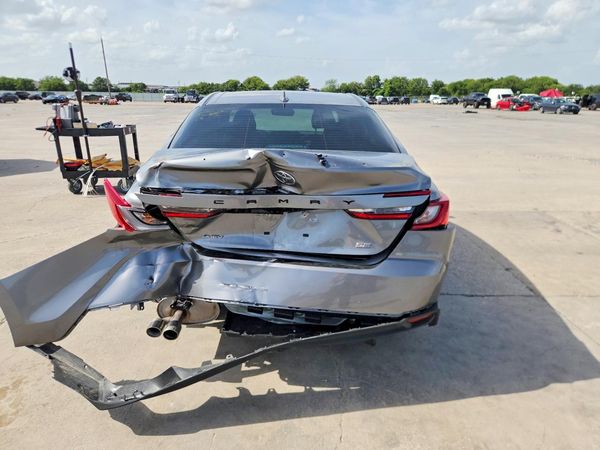 2026 TOYOTA CAMRY