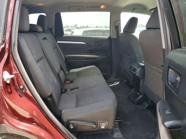 2016 TOYOTA HIGHLANDER