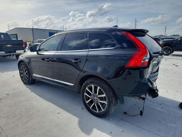 2017 VOLVO XC60 Dynamic
