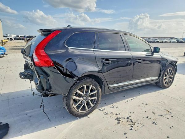2017 VOLVO XC60 Dynamic