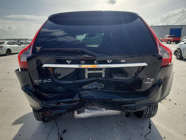2017 VOLVO XC60 Dynamic