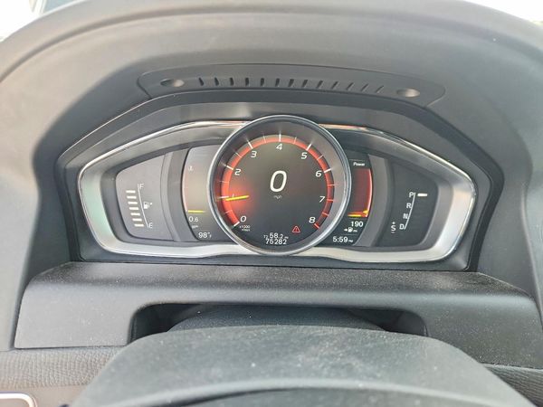 2017 VOLVO XC60 Dynamic