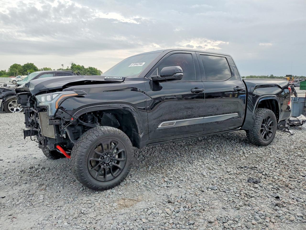 2024 TOYOTA TUNDRA Others