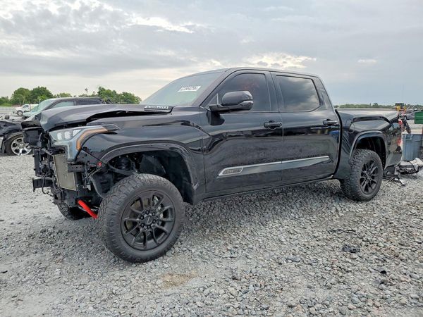 2024 TOYOTA TUNDRA Others