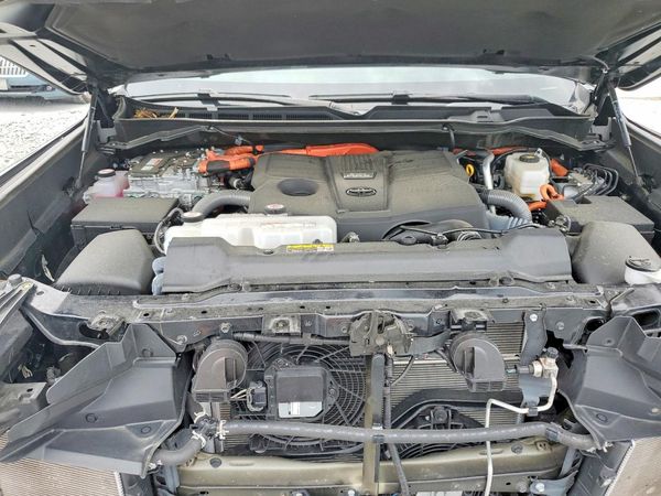 2024 TOYOTA TUNDRA Others