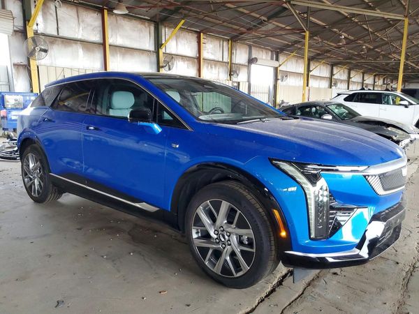 2026 CADILLAC OPTIQ Luxury 1