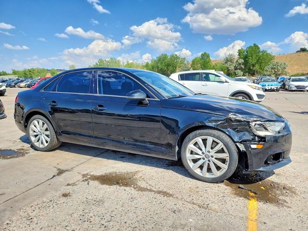 2017 AUDI A4 quattro Premium