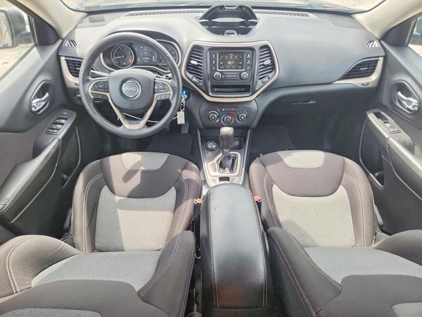 2015 JEEP CHEROKEE SPORT 4X4