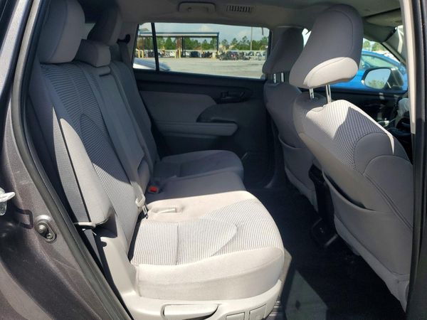 2022 TOYOTA HIGHLANDER L