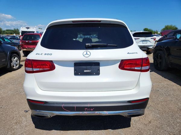 2017 MERCEDES-BENZ GLC GLC300 Base-4M