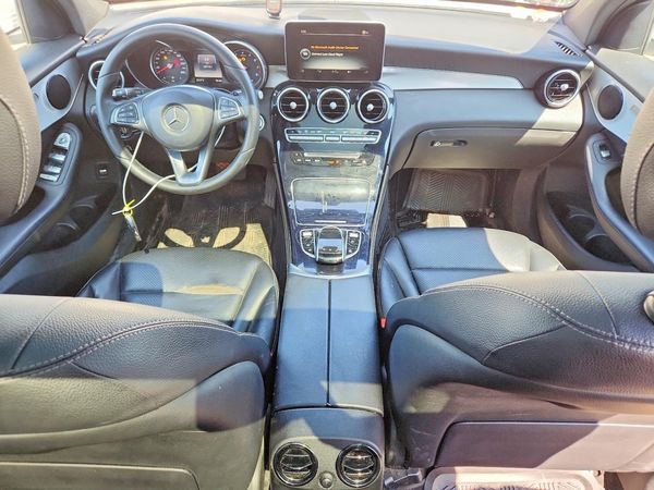 2017 MERCEDES-BENZ GLC GLC300 Base-4M
