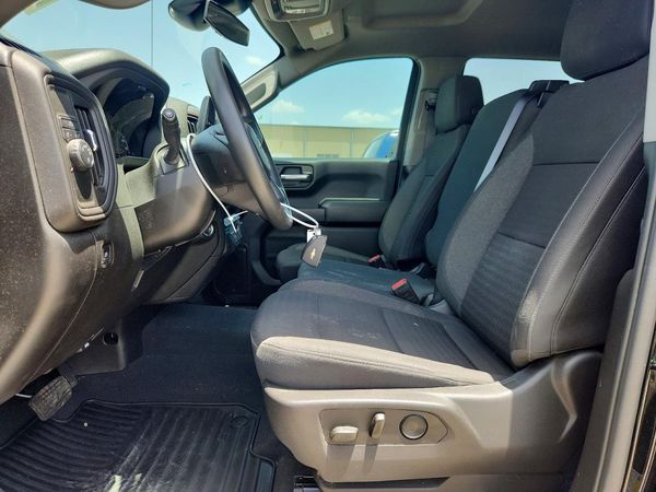2025 CHEVROLET SILVERADO Custom