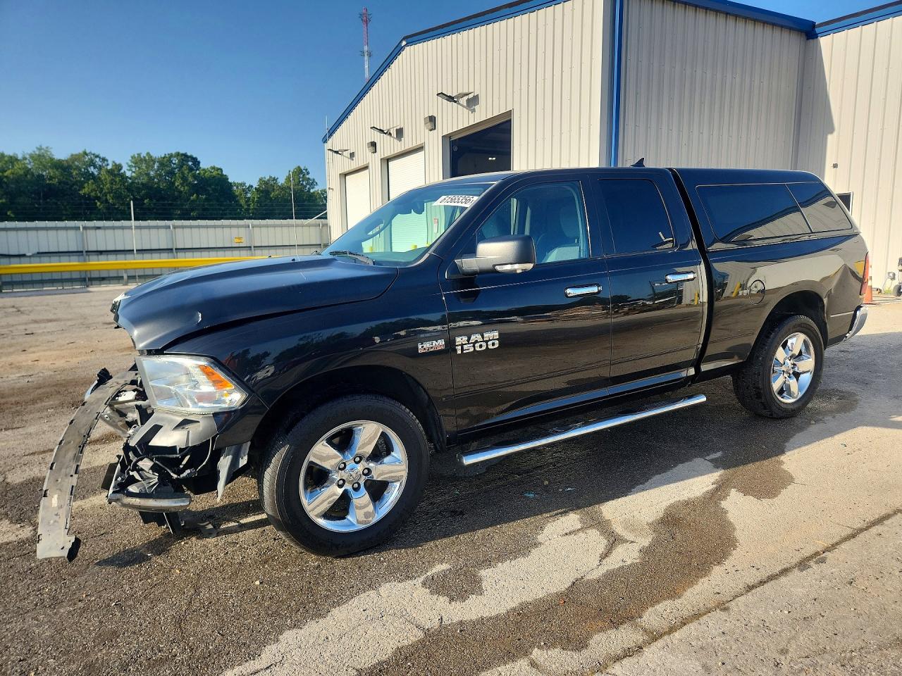 2017 RAM 1500 SLT QUAD CAB 4X4
