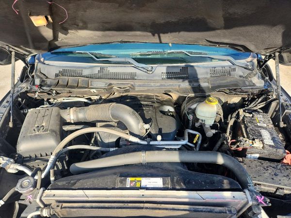 2017 RAM 1500 SLT QUAD CAB 4X4