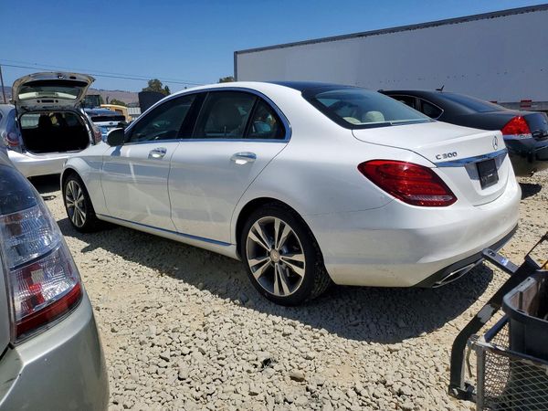 2015 MERCEDES-BENZ C 4-MATIC