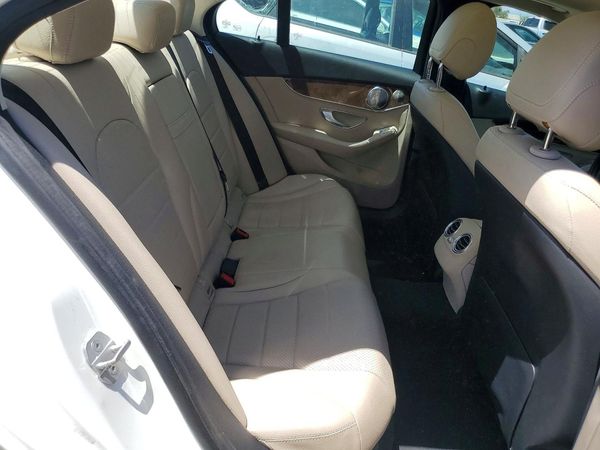 2015 MERCEDES-BENZ C 4-MATIC