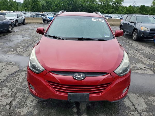 2015 HYUNDAI TUCSON GLS (Middle)
