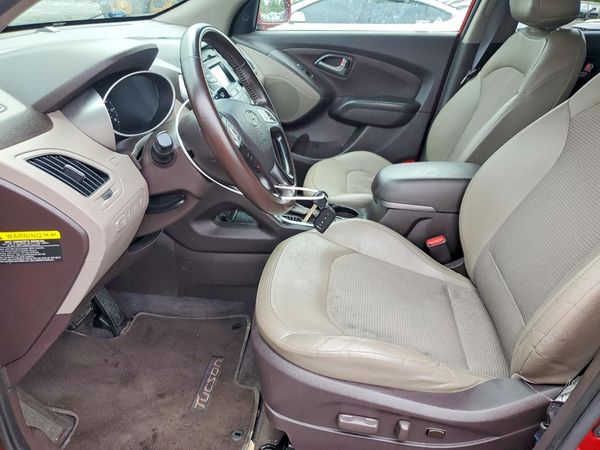 2015 HYUNDAI TUCSON GLS (Middle)