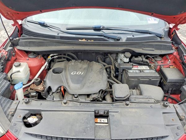 2015 HYUNDAI TUCSON GLS (Middle)