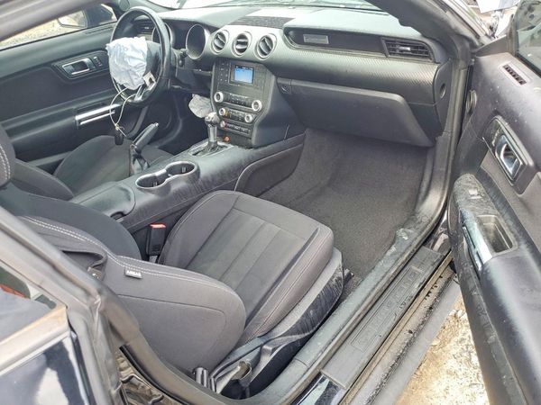 2019 FORD MUSTANG I4 Coupe