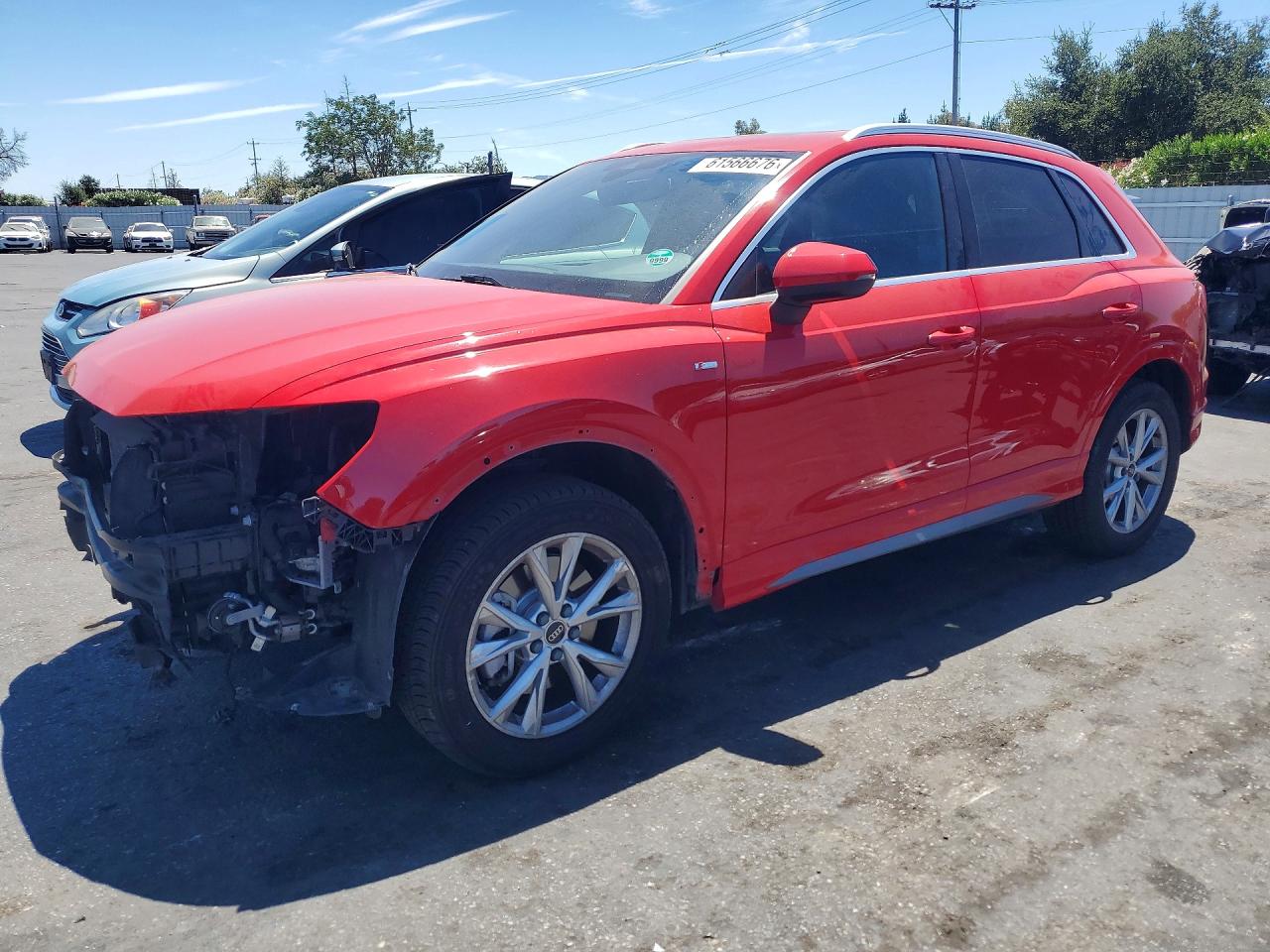 2024 AUDI Q3 S Line quattro Premium
