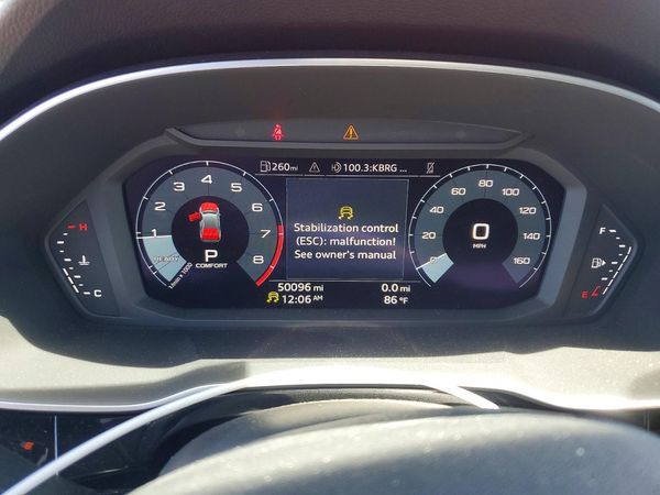2024 AUDI Q3 S Line quattro Premium