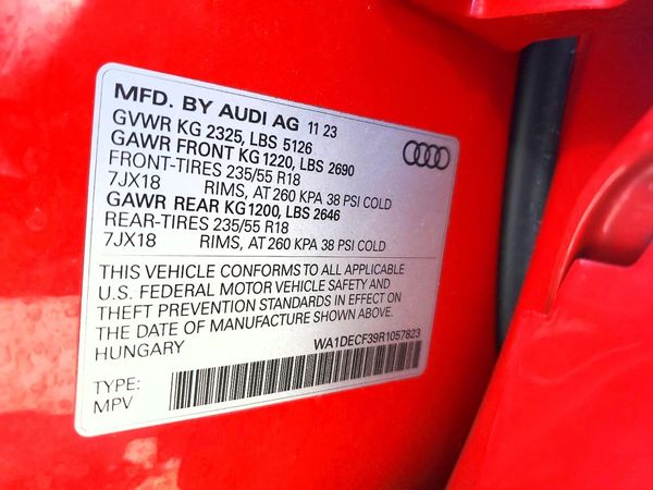2024 AUDI Q3 S Line quattro Premium