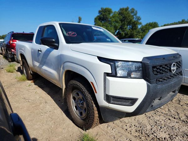 2025 NISSAN FRONTIER