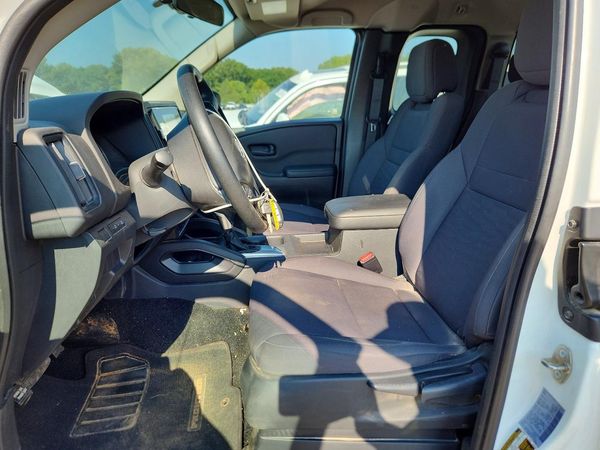 2025 NISSAN FRONTIER