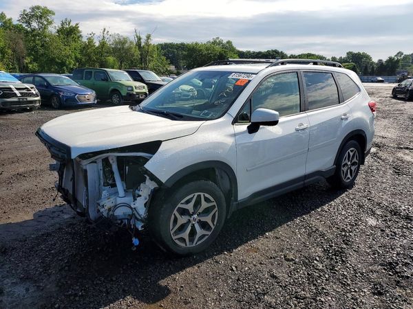 2023 SUBARU FORESTER