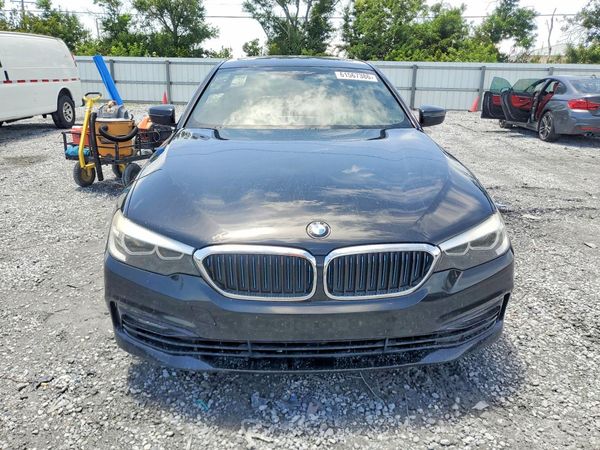 2018 BMW 530E