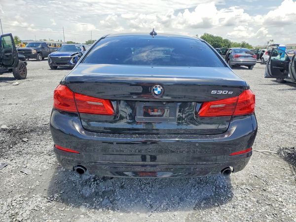 2018 BMW 530E