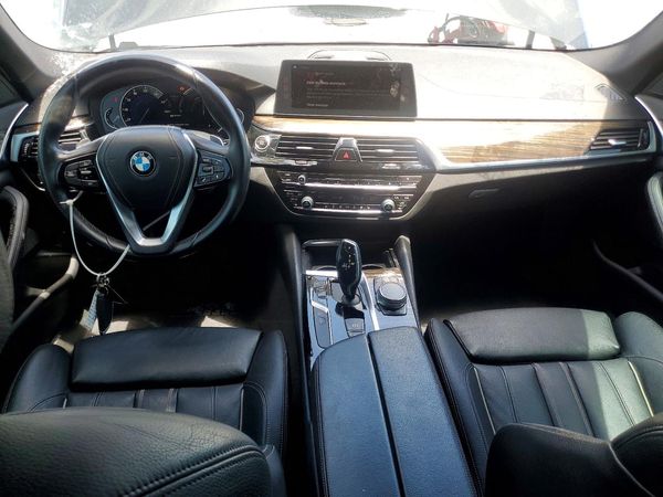2018 BMW 530E