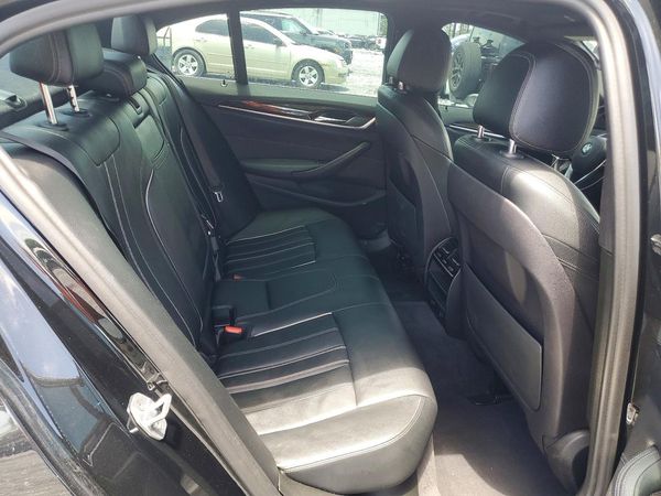 2018 BMW 530E