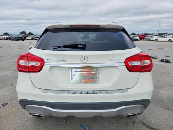 2018 MERCEDES-BENZ GLA GLA250-4M
